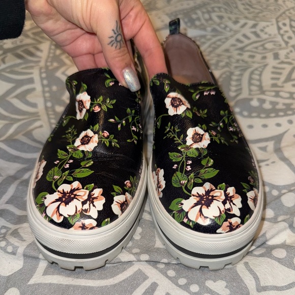 Halogen floral slip on shoes - Picture 2 of 5